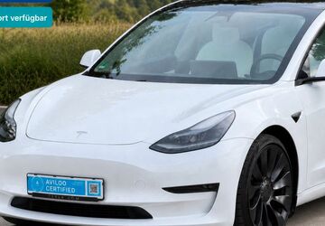 Tesla Model 3 96.000 km 27.900 &euro; Lauenau 31867
