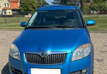 Skoda Roomster 99.700 km 4.900 &euro; Hagenburg 31558