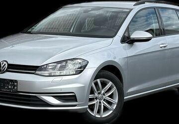 VW Golf 136.177 km 9.890 &euro; Garbsen 30827