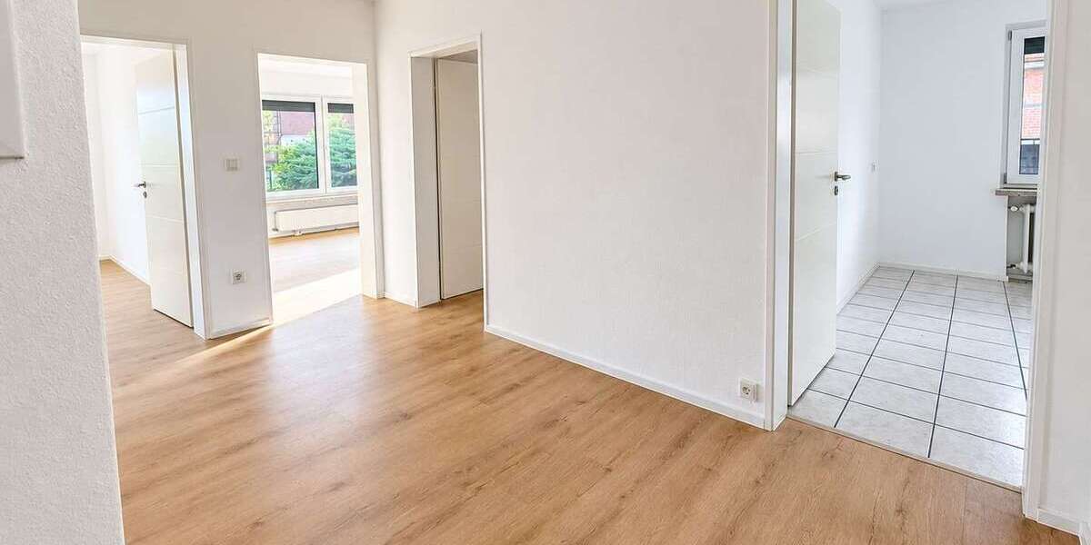 Etagenwohnung Springe - 4 Zimmer, 106 m&sup2;, 990&euro; | Angebot:27331466