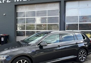 VW Passat Variant 71.650 km 21.390 &euro; Springe 31832