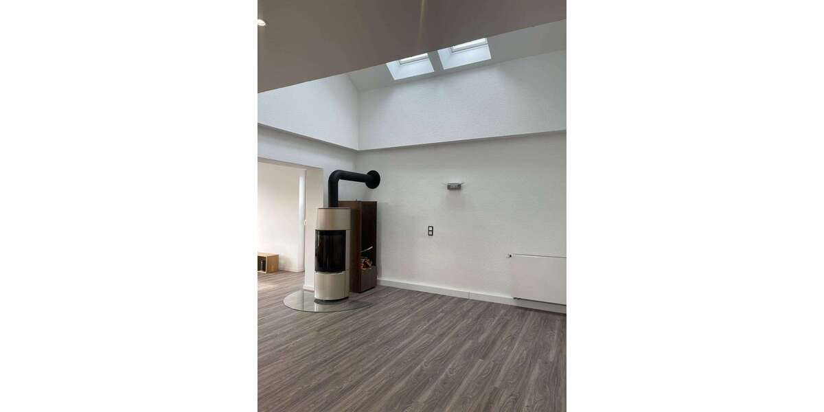 Etagenwohnung Ronnenberg - 3 Zimmer, 123 m&sup2;, 1.350&euro; | Angebot:27321669