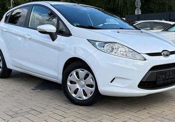 Ford Fiesta 220.000 km 2.400 &euro; Neustadt 31535