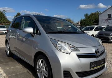 Toyota Verso-S 66.000 km 9.499 &euro; Hannover 30163