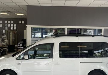VW Caddy 296.868 km 9.990 &euro; Hannover 30419