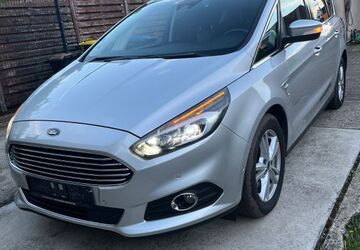Ford S-Max 136.000 km 12.950 &euro; Garbsen 30823