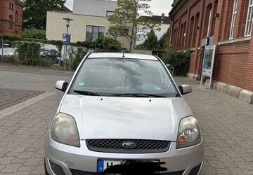 Ford Fiesta 170.000 km 2.400 &euro; Hannover 30169