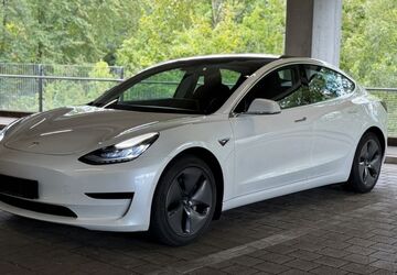 Tesla Model 3 92.950 km 22.499 &euro; Hannover 30161