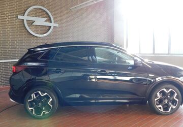 Opel Grandland (X) 23.333 km 24.900 &euro; Garbsen 30823