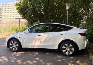 Tesla Model Y 23.700 km 38.400 &euro; Hannover 30419