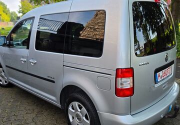 VW Caddy 195.950 km 7.999 &euro; Hannover 30179