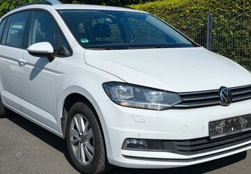 VW Touran 174.256 km 14.300 &euro; Garbsen 30827