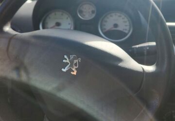Peugeot 207 88.650 km 2.700 &euro; Isernhagen 30916