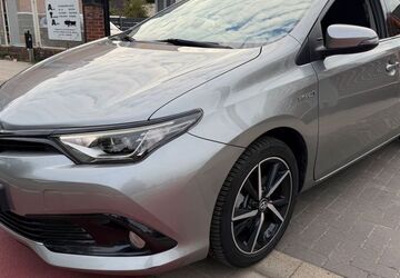 Toyota Auris 34.000 km 15.450 &euro; Hannover 30455
